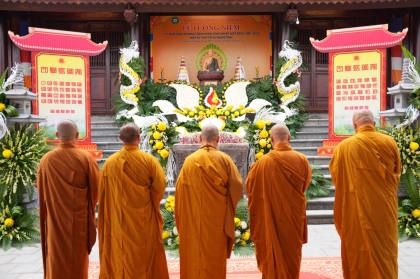 Phật giáo tỉnh Hà Tĩnh tổ chức Đại lễ tưởng niệm 717 năm Đức vua – Phật hoàng Trần Nhân Tông nhập Niết bàn - Chư vị Tổ sư Nghệ Tĩnh 